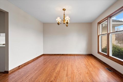 Tiny photo for 2908 Parkside Drive, Highland Park, IL 60035 (MLS # 12601621)
