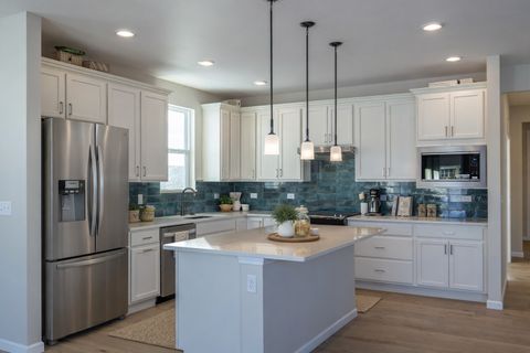 Tiny photo for 3262 Oak Creek Lane, Aurora, IL 60503 (MLS # 12540716)