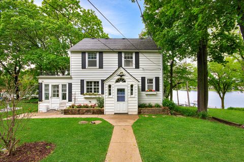 39270 N Lake Avenue Lake Villa IL 60046