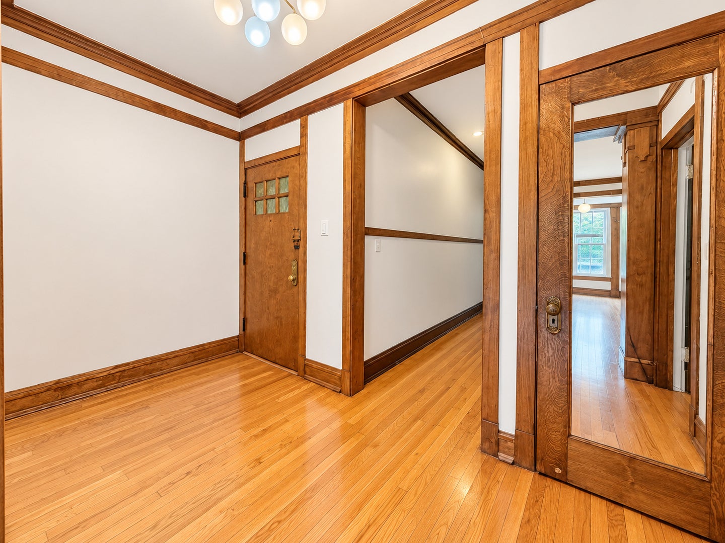 5406 S East View Park 2