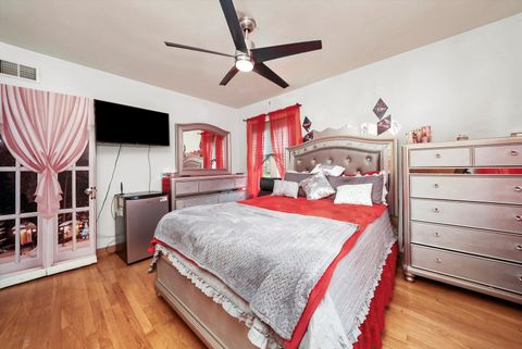 Tiny photo for 1318 Balmoral Avenue, Westchester, IL 60154 (MLS # 12450775)