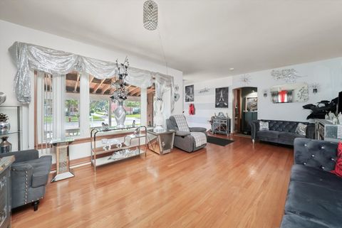 Tiny photo for 1318 Balmoral Avenue, Westchester, IL 60154 (MLS # 12450775)