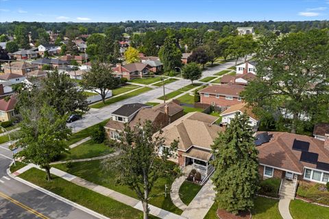 Tiny photo for 1318 Balmoral Avenue, Westchester, IL 60154 (MLS # 12450775)