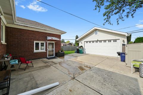 Tiny photo for 1318 Balmoral Avenue, Westchester, IL 60154 (MLS # 12450775)