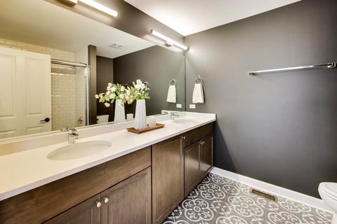 Tiny photo for 1279 Gateway Court, Northbrook, IL 60062 (MLS # 12789566)