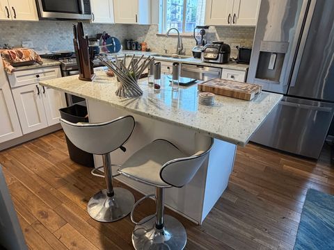 Tiny photo for 425 S Harvey Avenue #E, Oak Park, IL 60302 (MLS # 12671323)