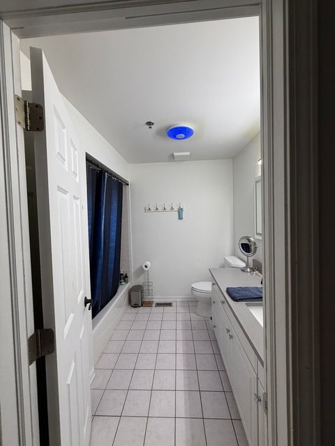 Tiny photo for 425 S Harvey Avenue #E, Oak Park, IL 60302 (MLS # 12671323)
