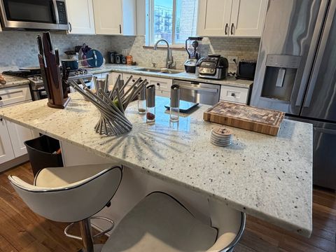 Tiny photo for 425 S Harvey Avenue #E, Oak Park, IL 60302 (MLS # 12671323)