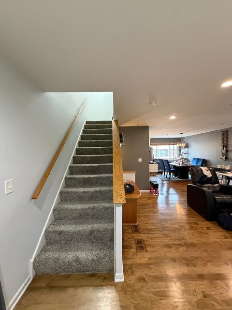 Tiny photo for 425 S Harvey Avenue #E, Oak Park, IL 60302 (MLS # 12671323)