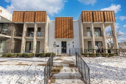 Photo of 4123 W 98th Street #C, Oak Lawn, IL 60453 (MLS # 12553258)