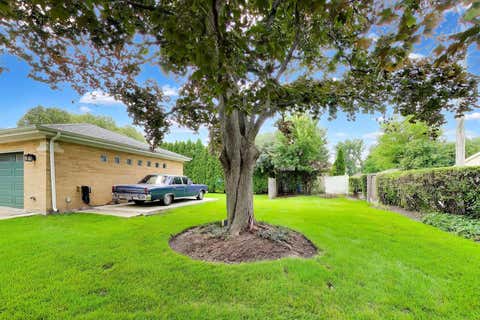 Tiny photo for 9058 Ewing Avenue, Evanston, IL 60203 (MLS # 12728821)