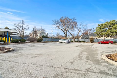 Tiny photo for 450 W 55th Street, Countryside, IL 60525 (MLS # 12262417)