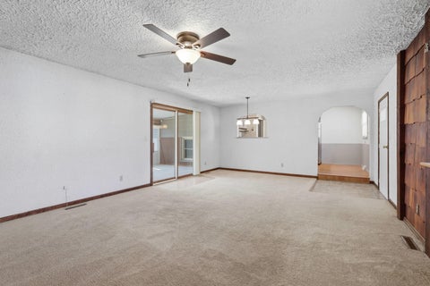 Tiny photo for 3224 W Locust Street, Davenport, IA 52804 (MLS # 12669392)