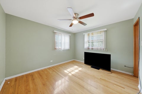 Tiny photo for 5023 W 81st Street, Burbank, IL 60459 (MLS # 12738919)