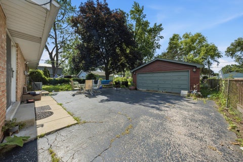 Tiny photo for 5023 W 81st Street, Burbank, IL 60459 (MLS # 12738919)