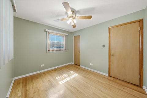 Tiny photo for 5023 W 81st Street, Burbank, IL 60459 (MLS # 12738919)