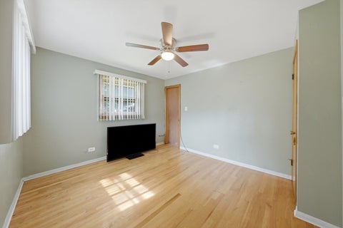 Tiny photo for 5023 W 81st Street, Burbank, IL 60459 (MLS # 12738919)