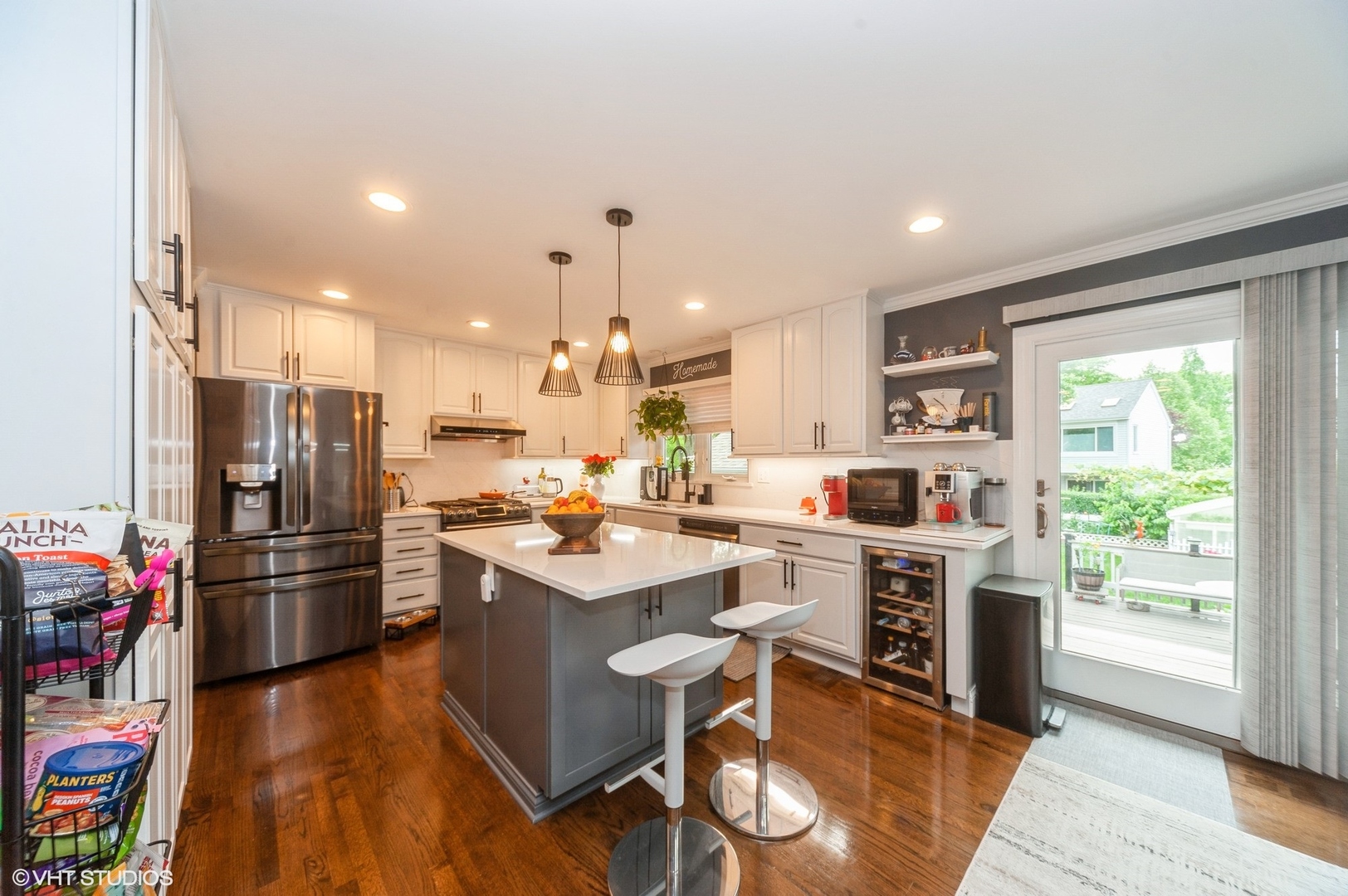 116 S Deerpath Drive