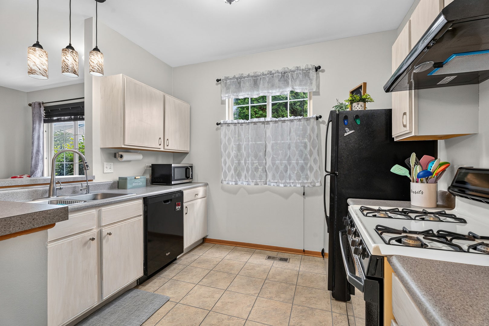 83 Strawflower Court