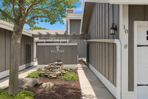 Tiny photo for 10 W Windsor Court, Sugar Grove, IL 60554 (MLS # 12719324)