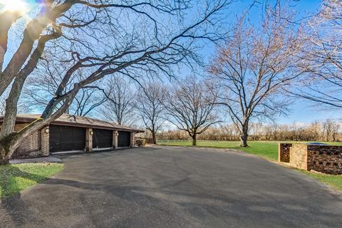 Tiny photo for Libertyville, IL 60048 (MLS # 12546664)