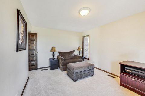 Tiny photo for Libertyville, IL 60048 (MLS # 12546664)