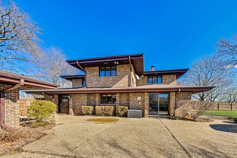 Tiny photo for Libertyville, IL 60048 (MLS # 12546664)