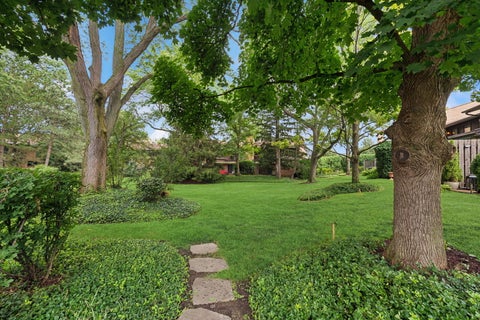 Tiny photo for 1728 Wildberry Drive #G, Glenview, IL 60025 (MLS # 12735475)