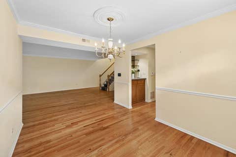 Tiny photo for 1728 Wildberry Drive #G, Glenview, IL 60025 (MLS # 12735475)