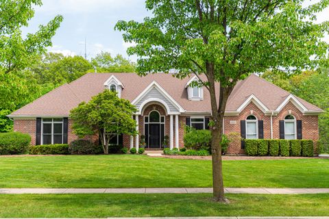 3302 Greenwood Lane St. Charles IL 60175