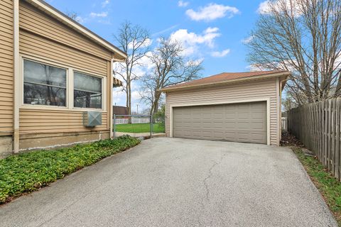 Tiny photo for 17930 Homewood Avenue, Homewood, IL 60430 (MLS # 12611331)