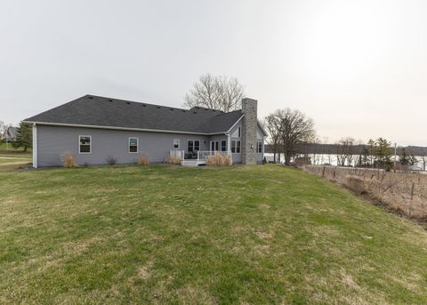 Tiny photo for 28067 238th Street, Le Claire, IA 52753 (MLS # 12592038)