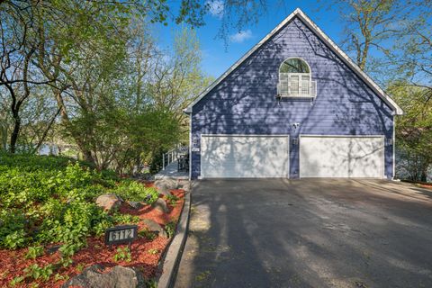 Photo of 6112 Pleasant View Ln, Cary, IL 60013 (MLS # 12626478)