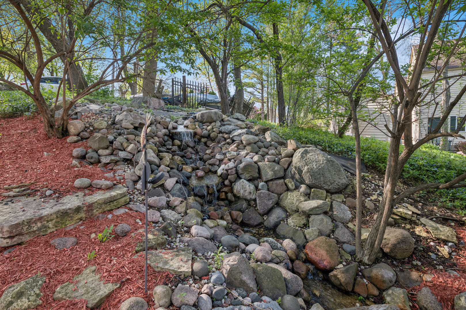 6112 Pleasant View