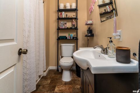 Tiny photo for 701 E CAMPUS Drive, Carbondale, IL 62901 (MLS # EB459237)