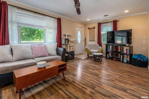 Tiny photo for 701 E CAMPUS Drive, Carbondale, IL 62901 (MLS # EB459237)