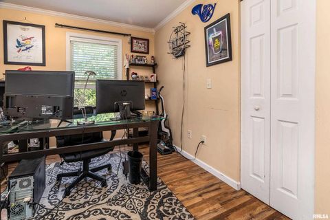 Tiny photo for 701 E CAMPUS Drive, Carbondale, IL 62901 (MLS # EB459237)