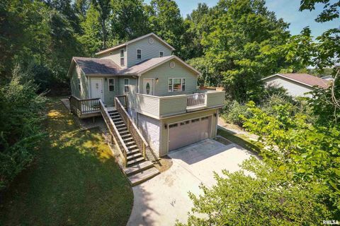 Photo of 701 E CAMPUS Drive, Carbondale, IL 62901 (MLS # EB459237)