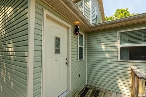 Tiny photo for 701 E CAMPUS Drive, Carbondale, IL 62901 (MLS # EB459237)