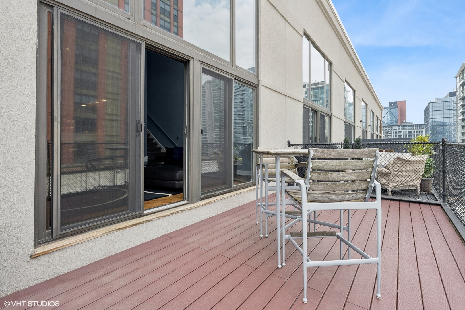 616 W Fulton Street 703