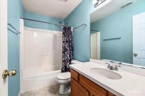 Tiny photo for 281 Boulder Court, Gilberts, IL 60136 (MLS # 12477611)