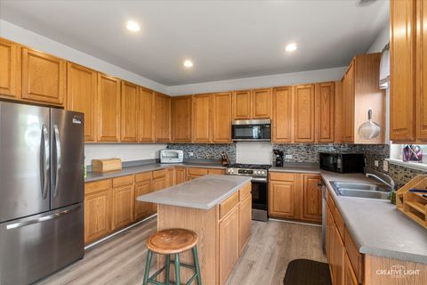 Tiny photo for 281 Boulder Court, Gilberts, IL 60136 (MLS # 12477611)