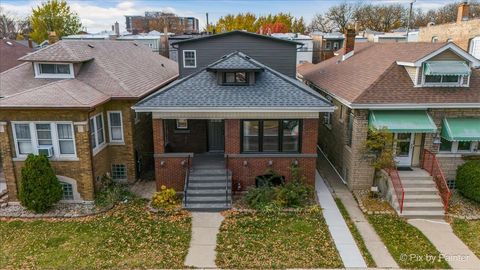 Tiny photo for 2922 N Kilpatrick Avenue, Chicago, IL 60641 (MLS # 12521044)