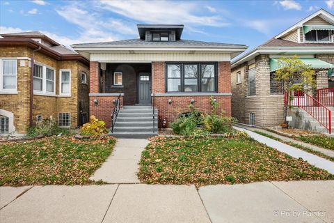 Tiny photo for 2922 N Kilpatrick Avenue, Chicago, IL 60641 (MLS # 12521044)