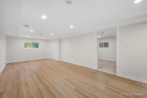 Tiny photo for 2922 N Kilpatrick Avenue, Chicago, IL 60641 (MLS # 12521044)