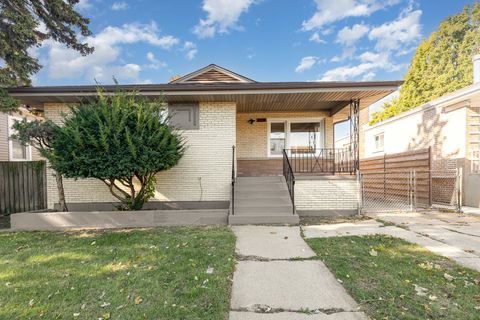 7332 S Honore Street Chicago IL 60636