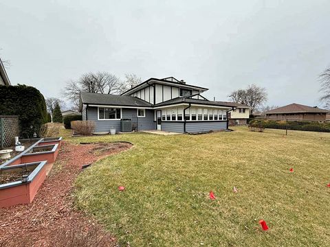 Tiny photo for 1166 Saylesville Lane, Schaumburg, IL 60193 (MLS # 12605360)