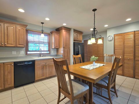 Tiny photo for 11607 S Nagle Avenue, Worth, IL 60482 (MLS # 12626012)