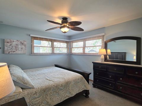 Tiny photo for 11607 S Nagle Avenue, Worth, IL 60482 (MLS # 12626012)