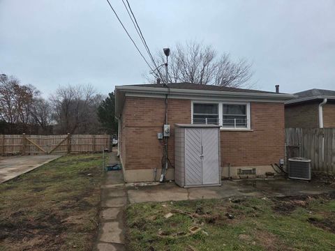 Tiny photo for 12622 S Marquette Avenue, Chicago, IL 60633 (MLS # 12550994)